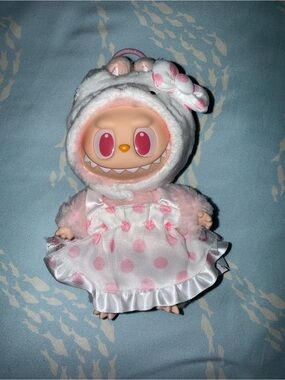 Popmart Hello Kitty Labubu